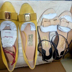 A lot of two pairs of Salvatore Ferragamo shoes